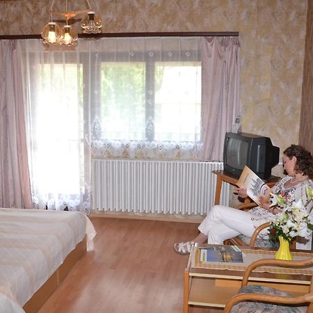 Apartman Berki Margit Хевиз Экстерьер фото