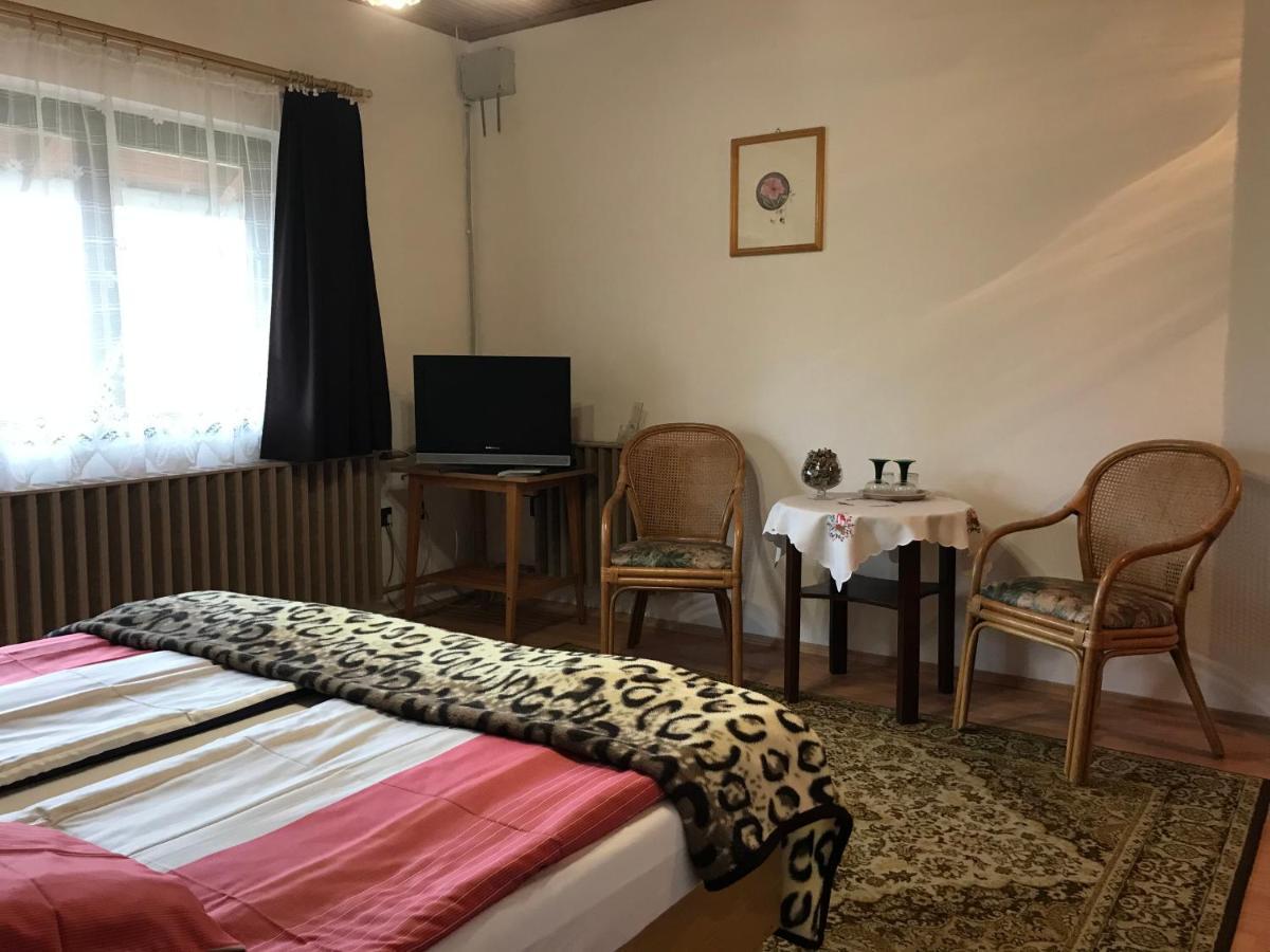 Apartman Berki Margit Хевиз Экстерьер фото
