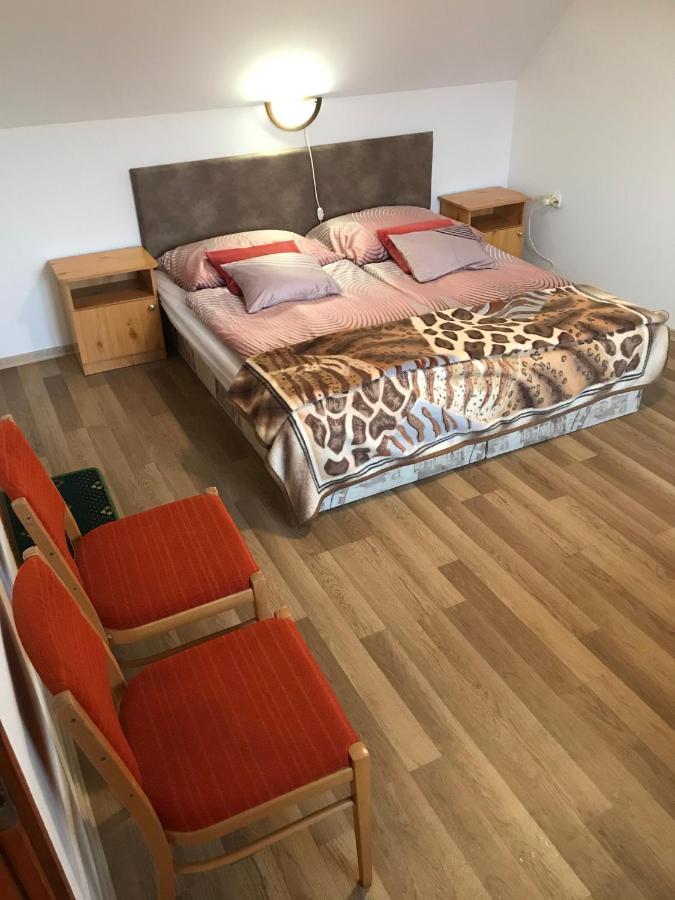 Apartman Berki Margit Хевиз Экстерьер фото