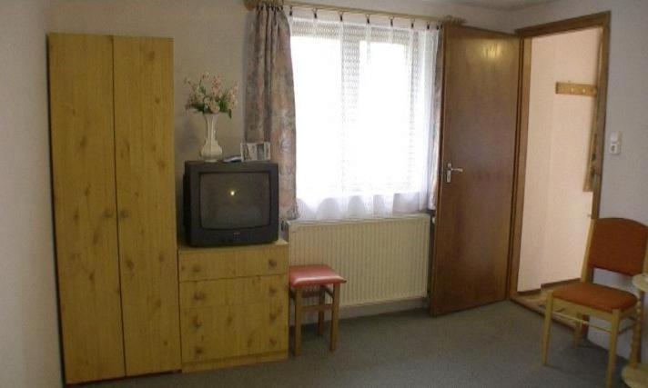 Apartman Berki Margit Хевиз Экстерьер фото